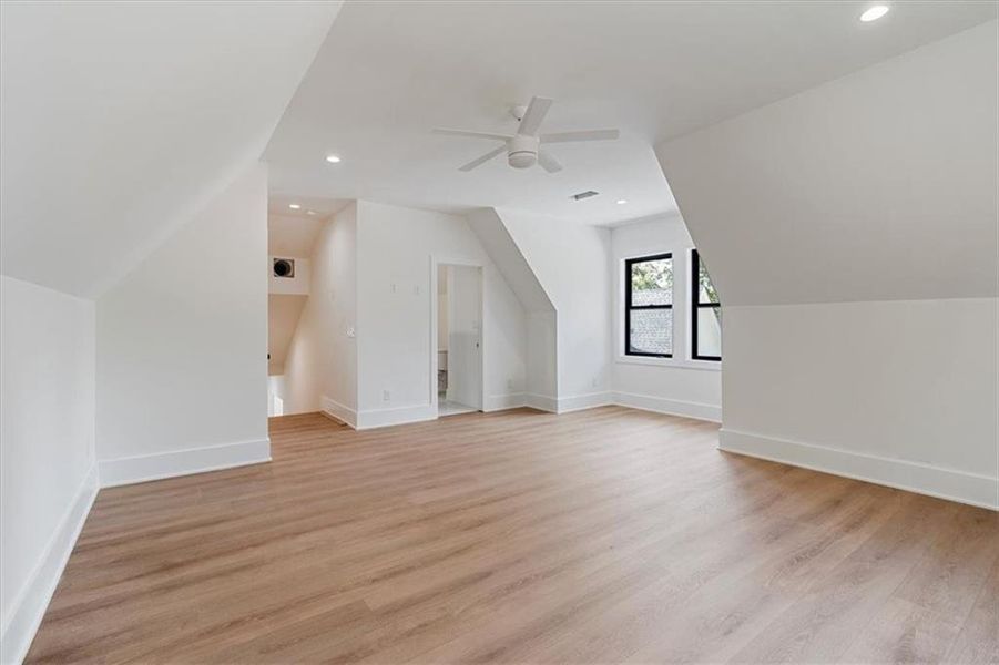 Spacious, unfurnished interior of a new home in , Canton (Image 15).