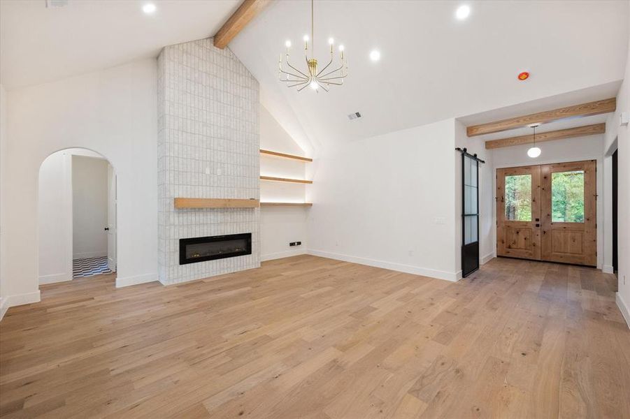 Spacious, unfurnished interior of a new home in , Corsicana (Image 31).