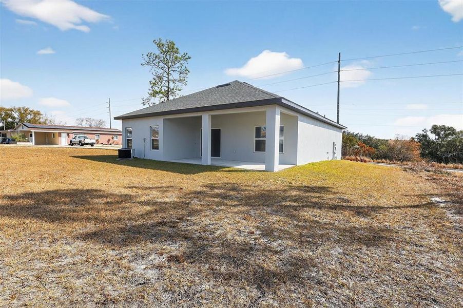 Exterior details and patio area of a home in , Lake Hamilton (Image 17). Exterior details and patio area of a home in , Lake Hamilton (Image 17).