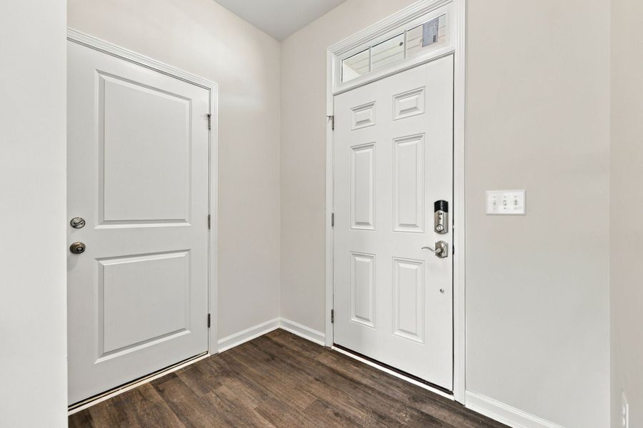 Spacious, unfurnished interior of a new home in Neill's Pointe, Angier (Image 25).
