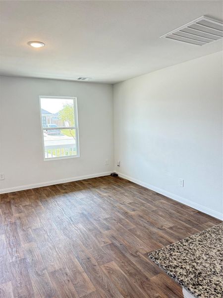 Spacious, unfurnished interior of a new home in Marie Village, Conroe (Image 9). Spacious, unfurnished interior of a new home in Marie Village, Conroe (Image 9).