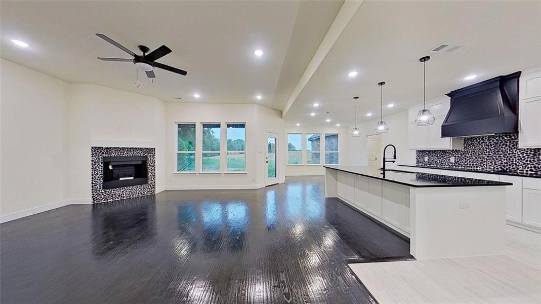 Image 34 of a home in . Image 34 of a home in .