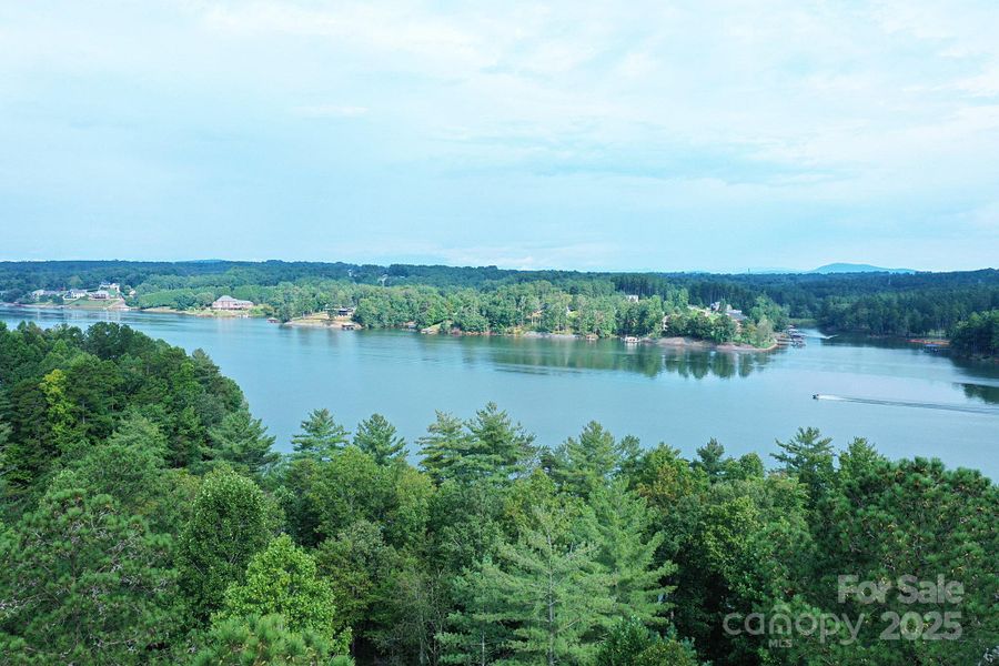 Image 23 of a home in .