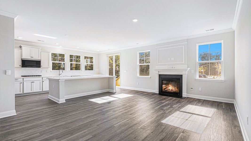 Spacious, unfurnished interior of a new home in Belle Park, North Myrtle Beach (Image 14).