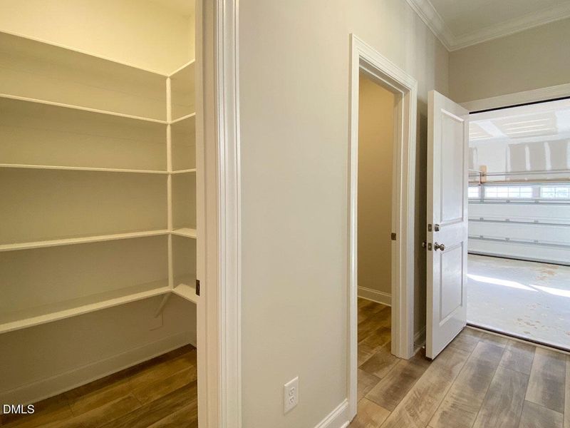 LV18 Pantry LV18 Pantry