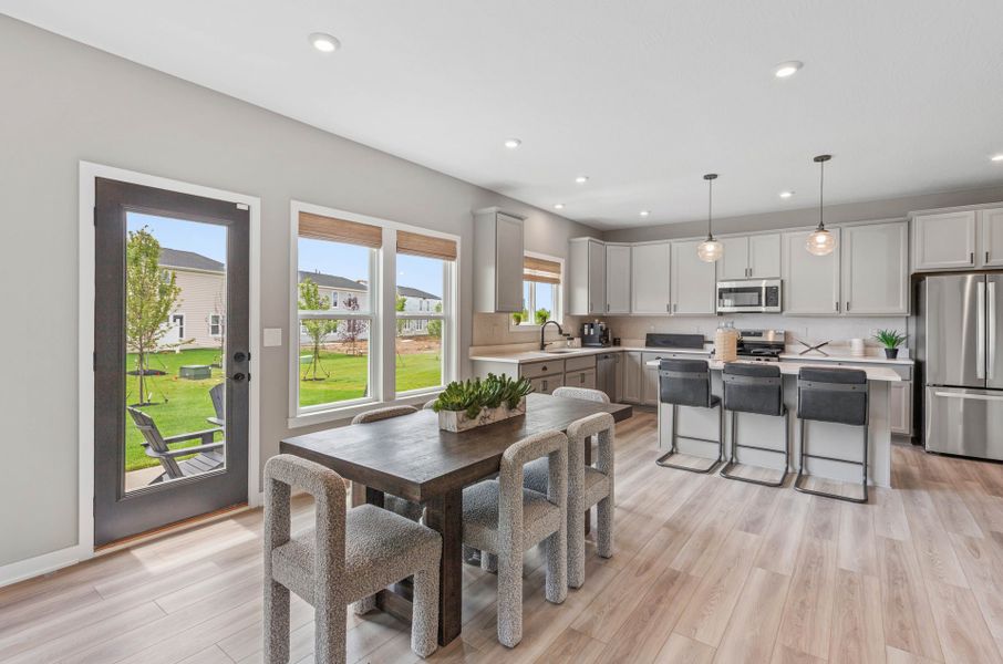 Representative furnished interior of a home built from the Breckenridge by Fischer Homes in Sage Woods, Dallas (Image 14).