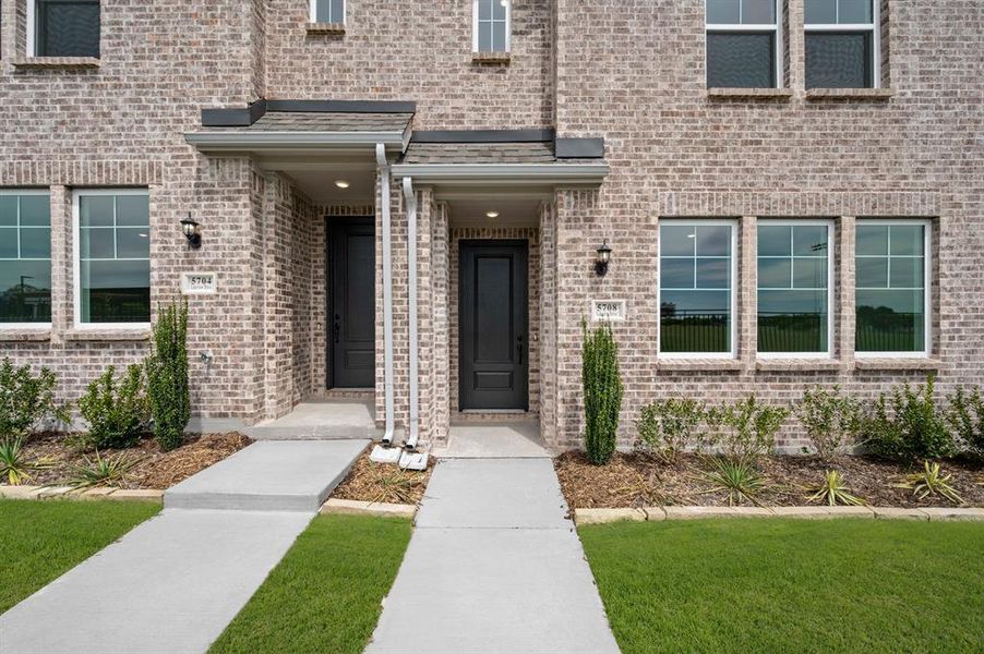 5708 Lakeview- Kitchen-4