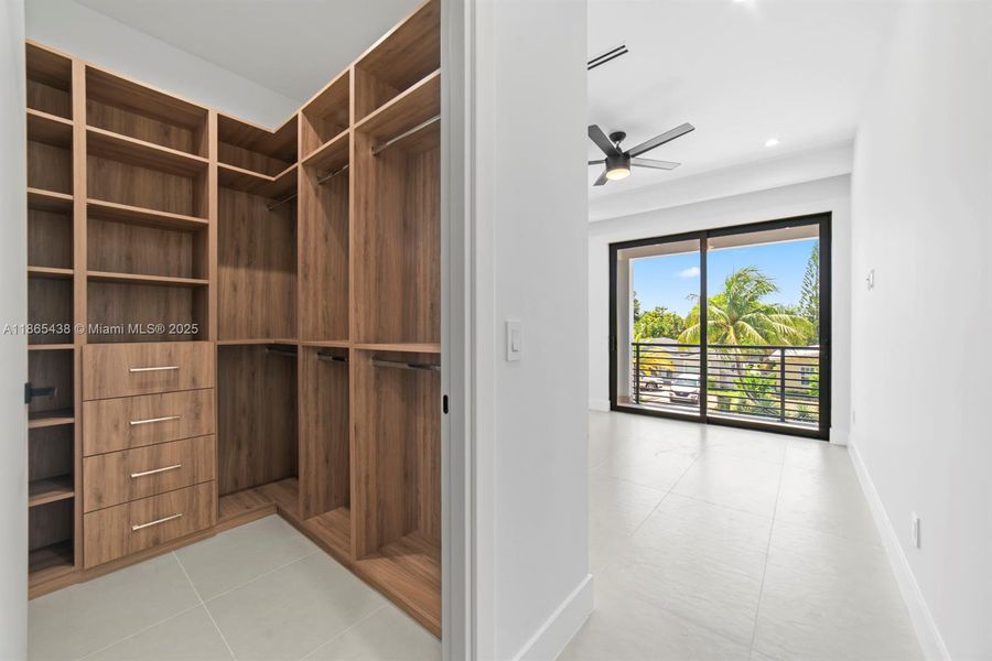 Image 21 of a home in . Image 21 of a home in .