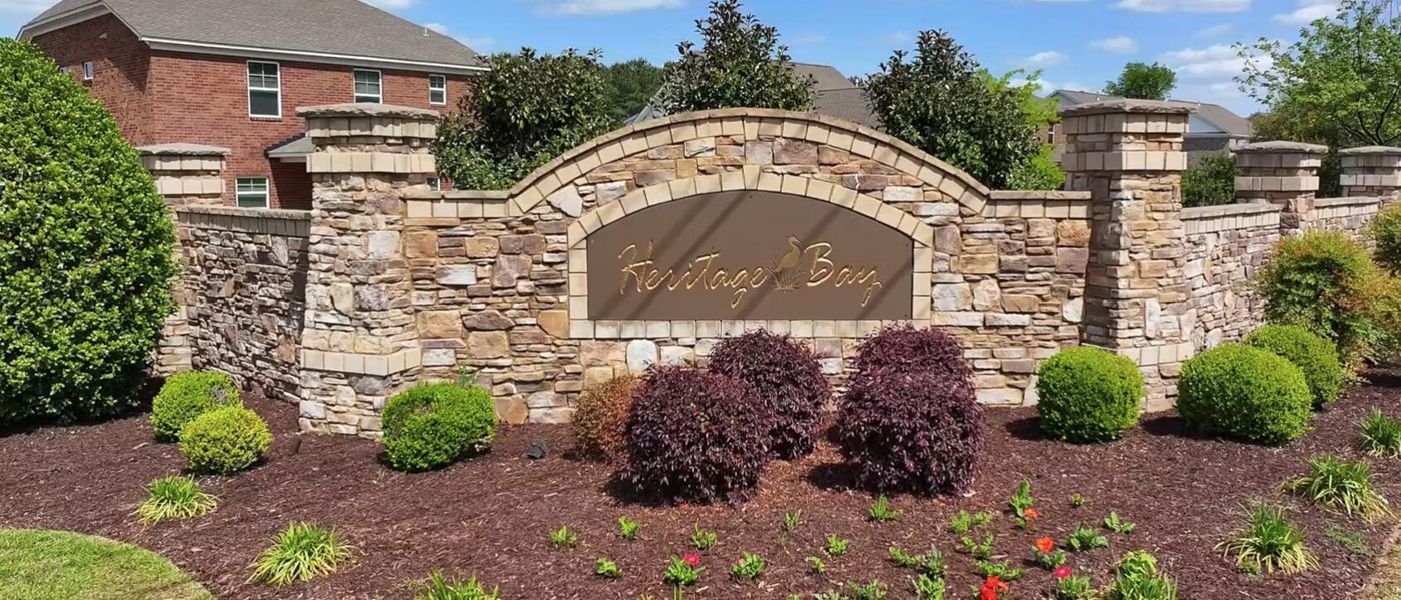 Heritage Bay Entrance