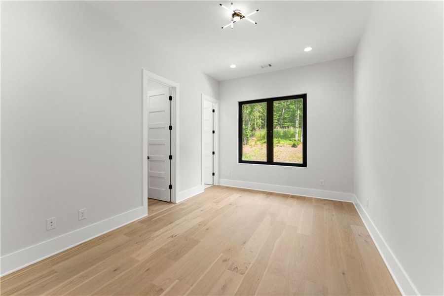 Spacious, unfurnished interior of a new home in , Hoschton (Image 33).
