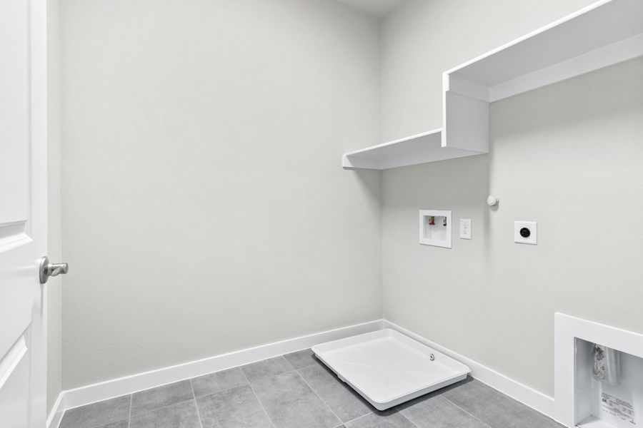 Spacious, unfurnished interior of a new home in The Tribute, The Colony (Image 43). Spacious, unfurnished interior of a new home in The Tribute, The Colony (Image 43).