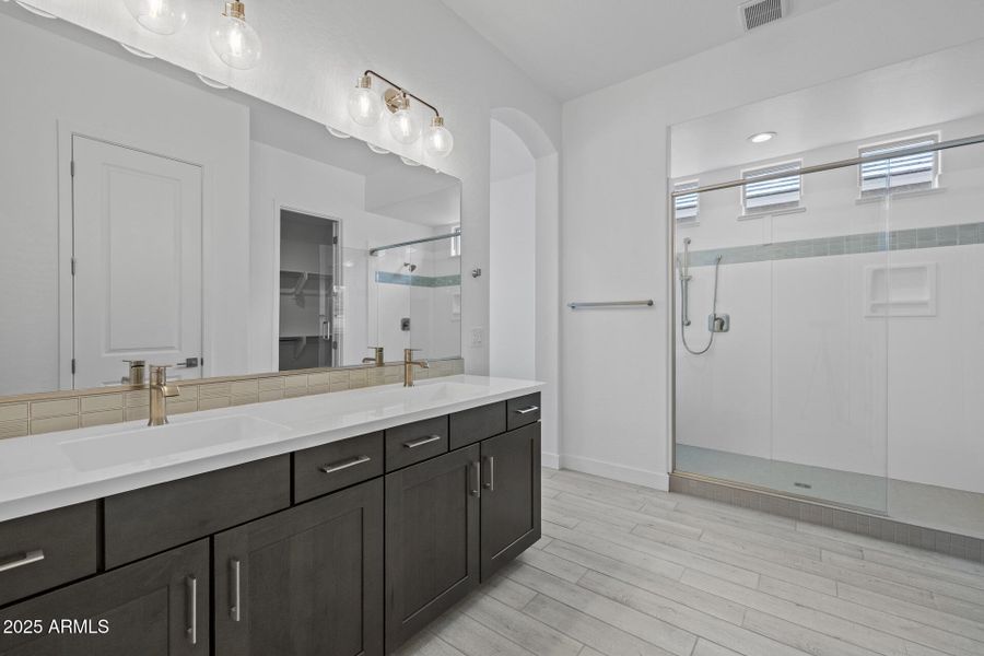 18)PRIMARY BATH 18)PRIMARY BATH