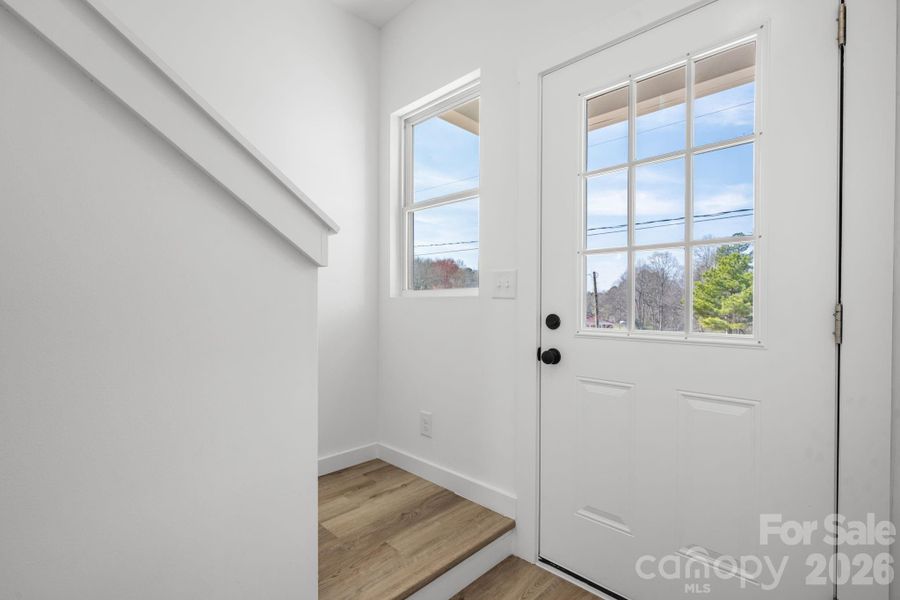 Spacious, unfurnished interior of a new home in , Catawba (Image 21).