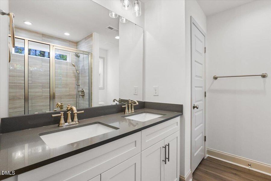 24-305 N West St-24 24-305 N West St-24