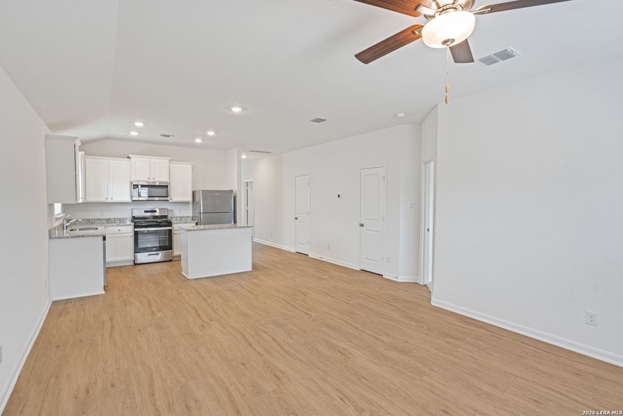 Spacious, unfurnished interior of a new home in Luckey Ranch, San Antonio (Image 24). Spacious, unfurnished interior of a new home in Luckey Ranch, San Antonio (Image 24).