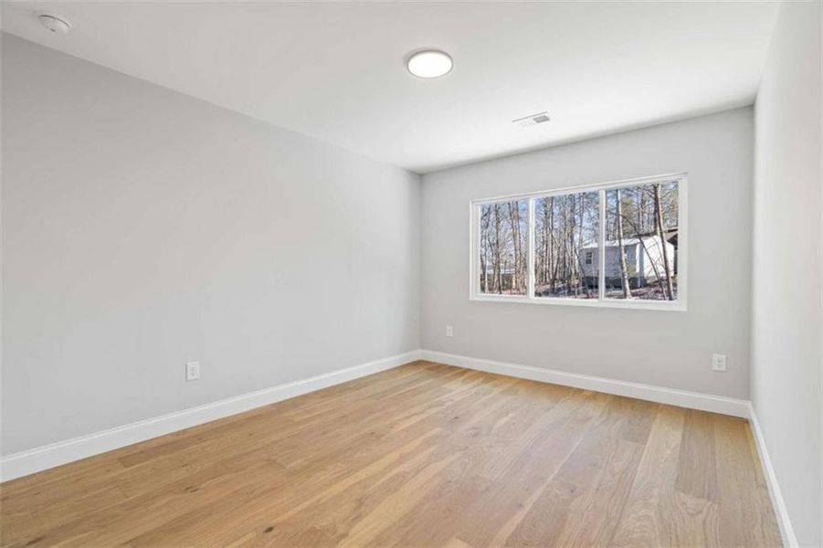 Spacious, unfurnished interior of a new home in , Gainesville (Image 40).