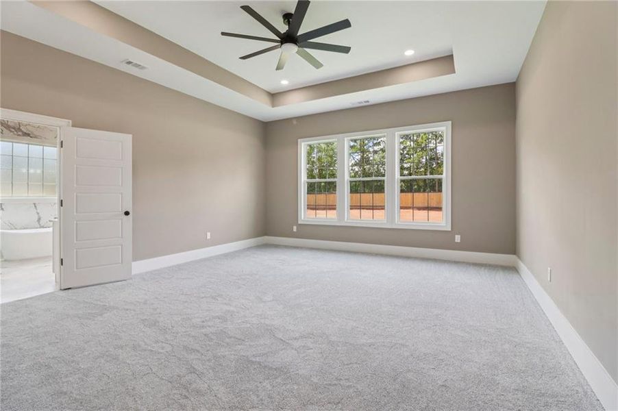 Spacious, unfurnished interior of a new home in , Lilburn (Image 45).
