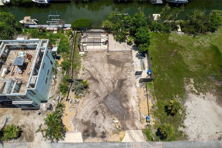 Site preparation for new homesites in , Longboat Key (Image 12).