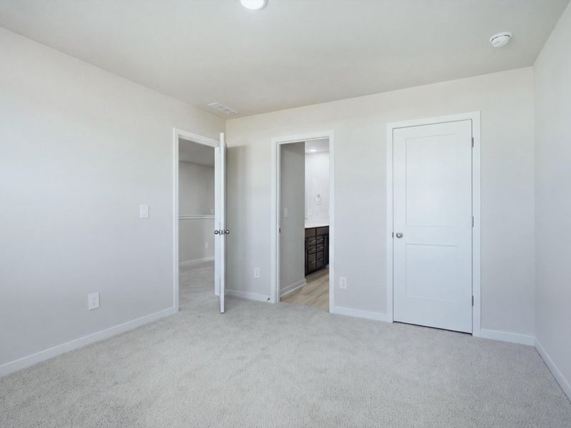 Spacious, unfurnished interior of a new home in Marshburn Landing - Bungalow Series, Wendell (Image 19).