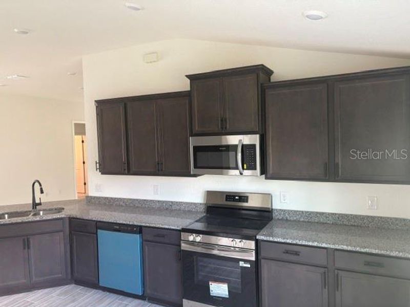Furnished interior view inside a new home in Juliette Falls, Dunnellon (Image 4).