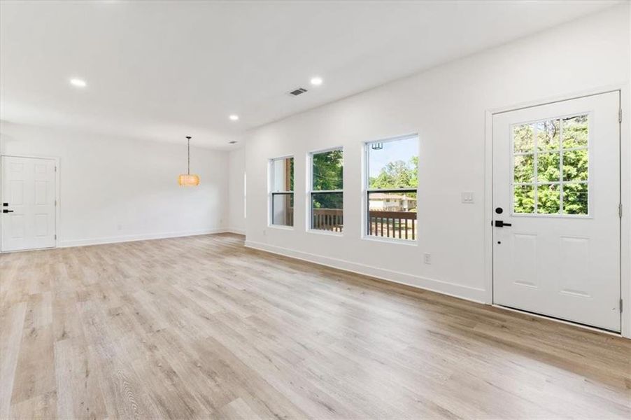Spacious, unfurnished interior of a new home in , Fairburn (Image 29).