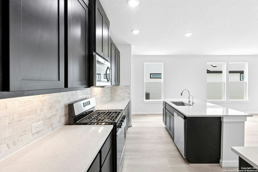 Furnished interior view inside a new home in Willowbrook, New Braunfels (Image 9).