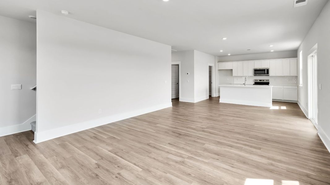 Spacious, unfurnished interior of a new home in Driftwood, Richlands (Image 15).