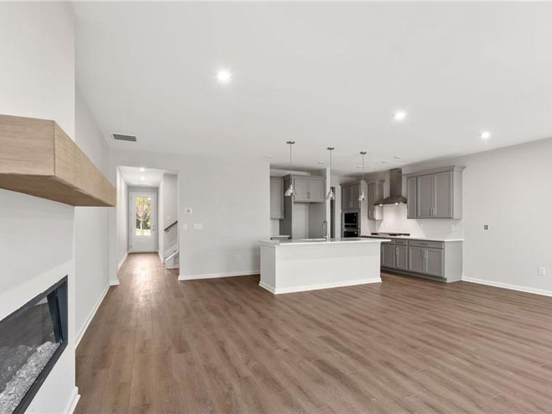 Spacious, unfurnished interior of a new home in Lake Shore, Winder (Image 14).