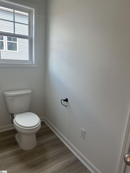 Spacious, unfurnished interior of a new home in Shiloh Trail, Wellford (Image 29).