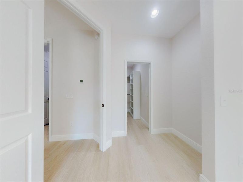 Spacious, unfurnished interior of a new home in , Ocala (Image 57).