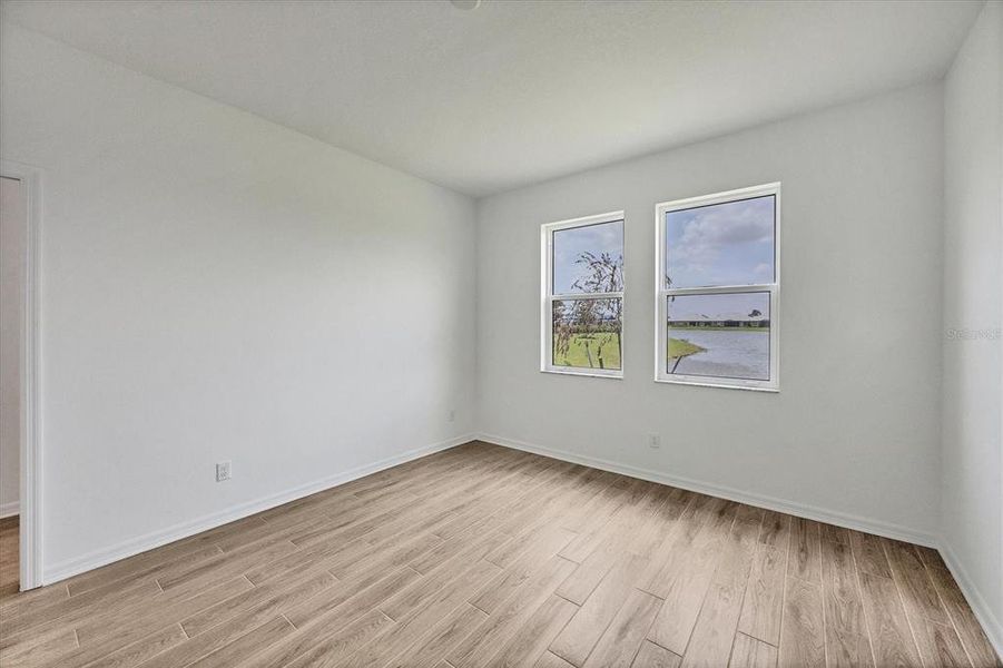 Spacious, unfurnished interior of a new home in Sweetwater at Lakewood Ranch, Bradenton (Image 20).