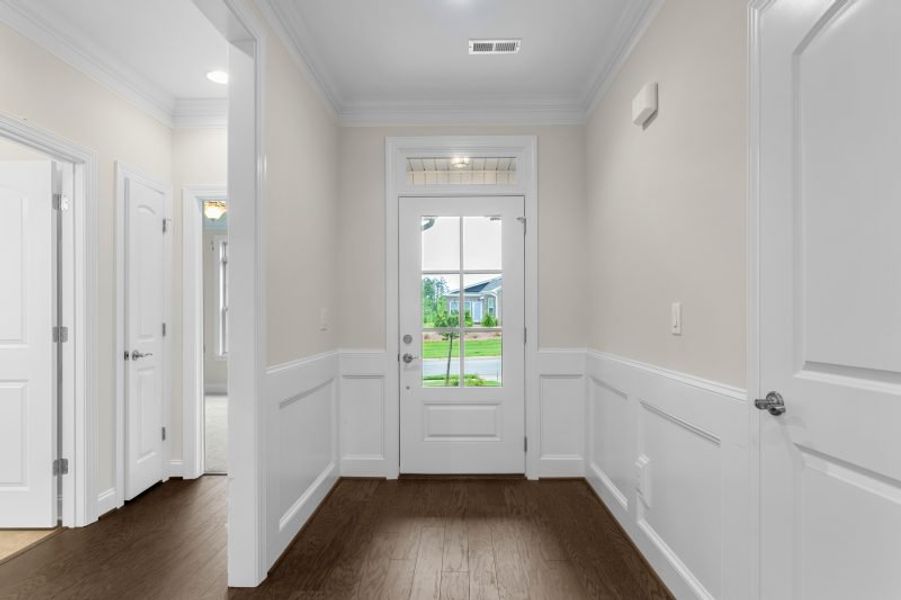 Representative unfurnished interior of a home built from the Ellington by Keystone Homes NC in Weybridge, Burlington (Image 22). Representative unfurnished interior of a home built from the Ellington by Keystone Homes NC in Weybridge, Burlington (Image 22).