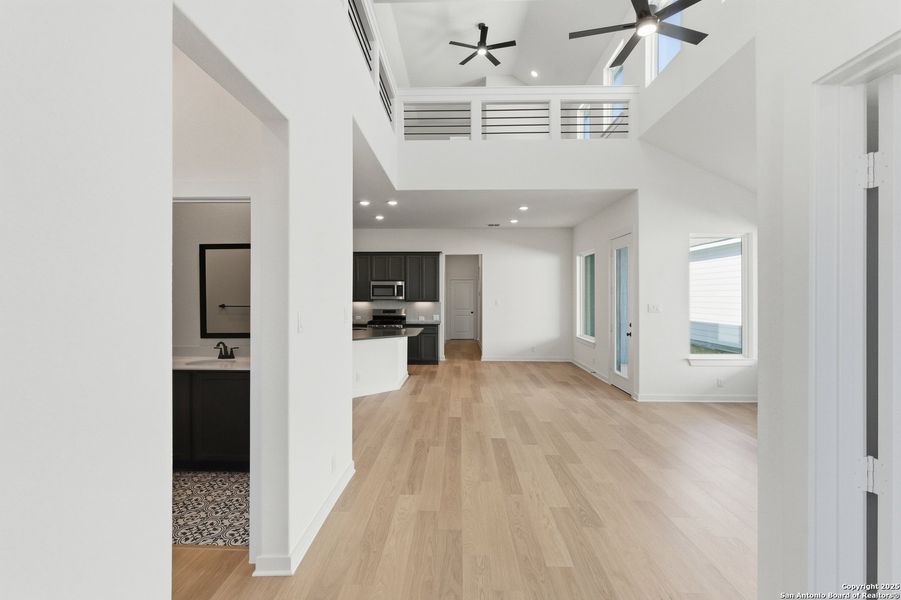 Spacious, unfurnished interior of a new home in The Crossvine – Garden Homes, Schertz (Image 35). Spacious, unfurnished interior of a new home in The Crossvine – Garden Homes, Schertz (Image 35).
