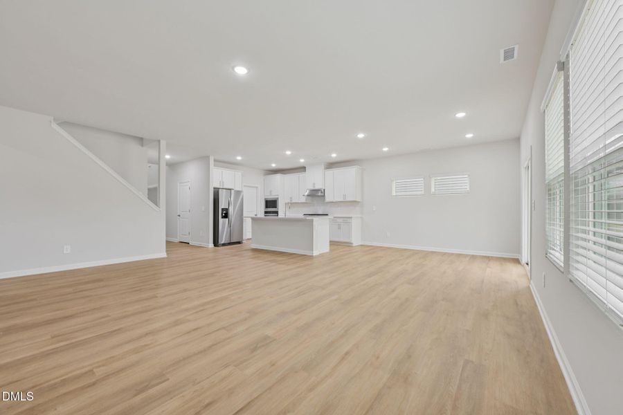 11-web-or-mls-Raleigh - Oak Manor - 500