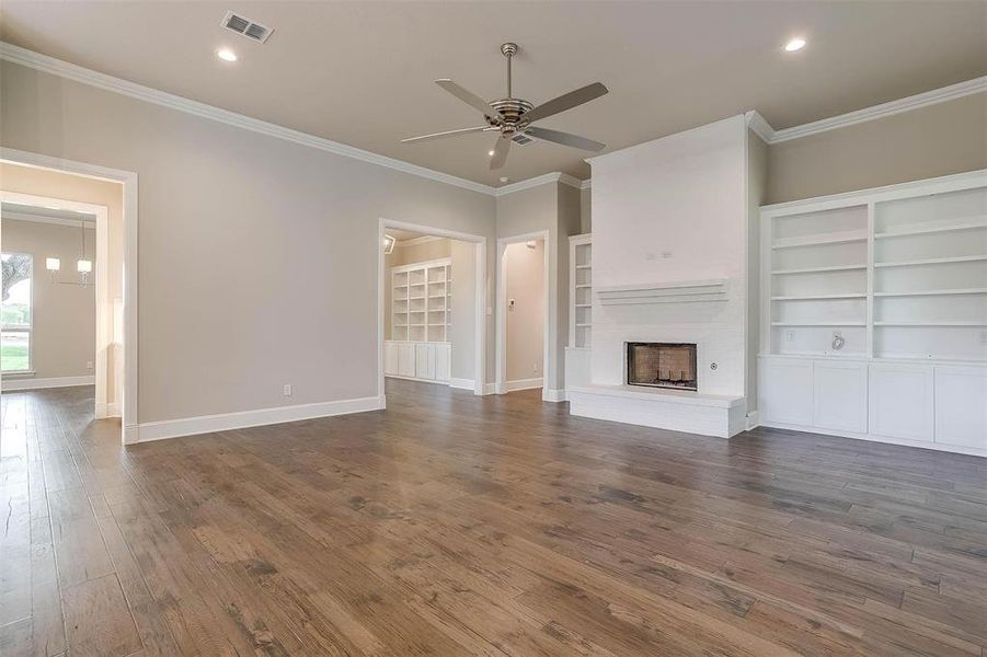 Spacious, unfurnished interior of a new home in Woodland Meadows, Fort Worth (Image 22). Spacious, unfurnished interior of a new home in Woodland Meadows, Fort Worth (Image 22).
