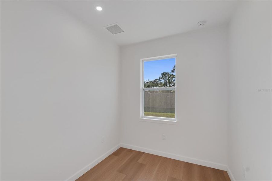 Spacious, unfurnished interior of a new home in , Palm Bay (Image 22).