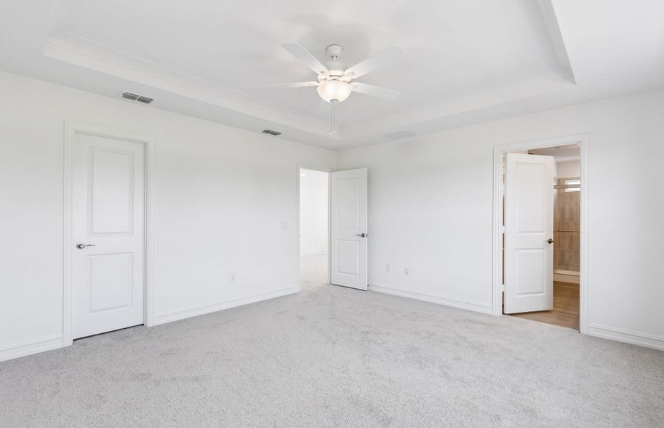 Spacious, unfurnished interior of a new home in Ribbonwood, Aubrey (Image 12).