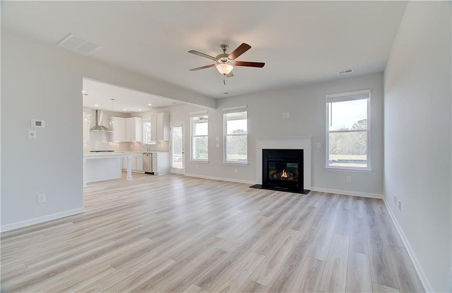 Spacious, unfurnished interior of a new home in Copperfield, Locust Grove (Image 12).