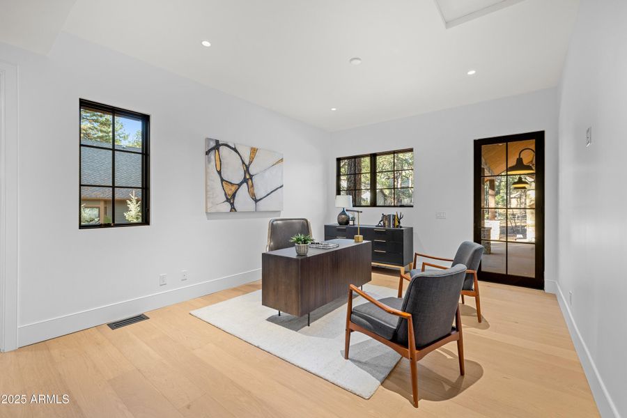 Bedroom 4/ Office Bedroom 4/ Office