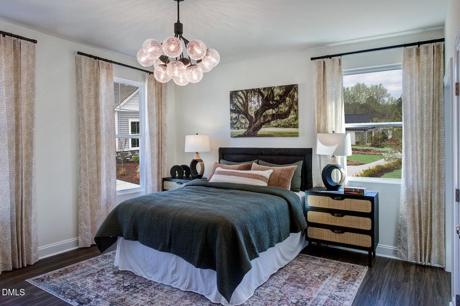1st Floor Guest Bedroom