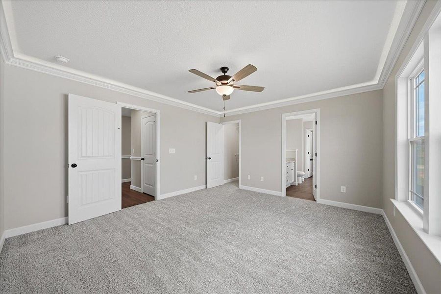 Spacious, unfurnished interior of a new home in Bent Tree, Gaffney (Image 25).
