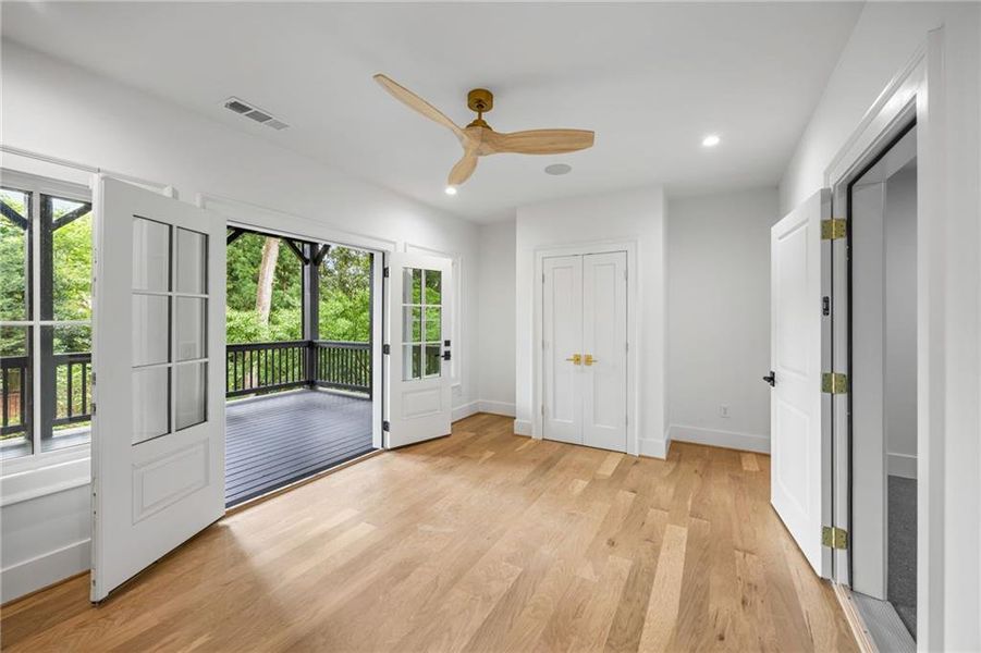 Spacious, unfurnished interior of a new home in , Atlanta (Image 55). Spacious, unfurnished interior of a new home in , Atlanta (Image 55).