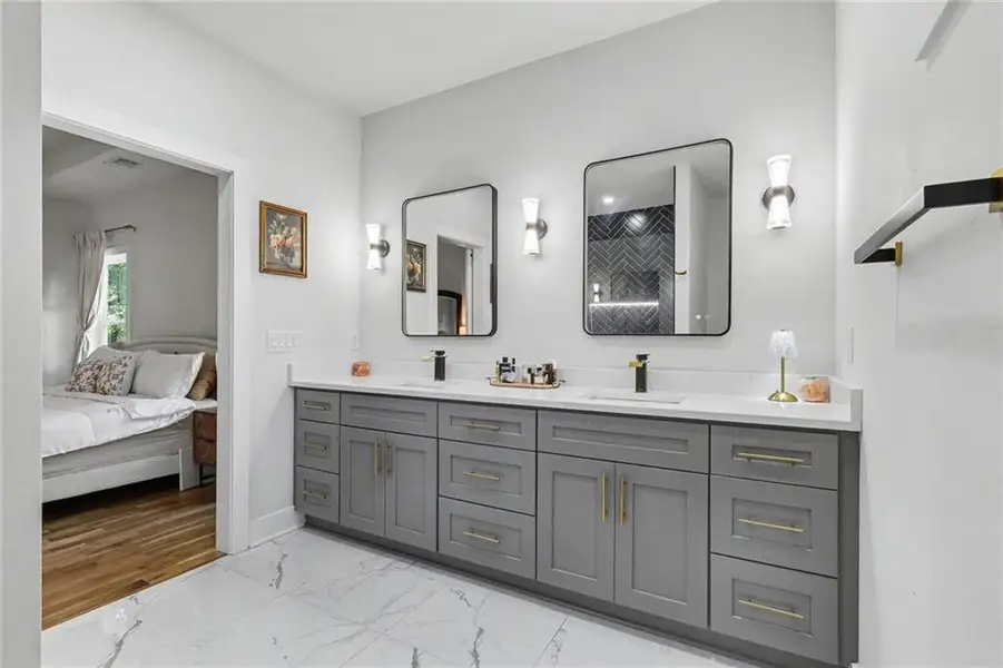 Furnished interior view inside a new home in , Atlanta (Image 12).