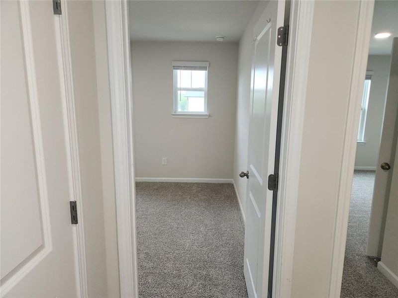 Spacious, unfurnished interior of a new home in The Oaks at Dawson, Dawsonville (Image 54). Spacious, unfurnished interior of a new home in The Oaks at Dawson, Dawsonville (Image 54).