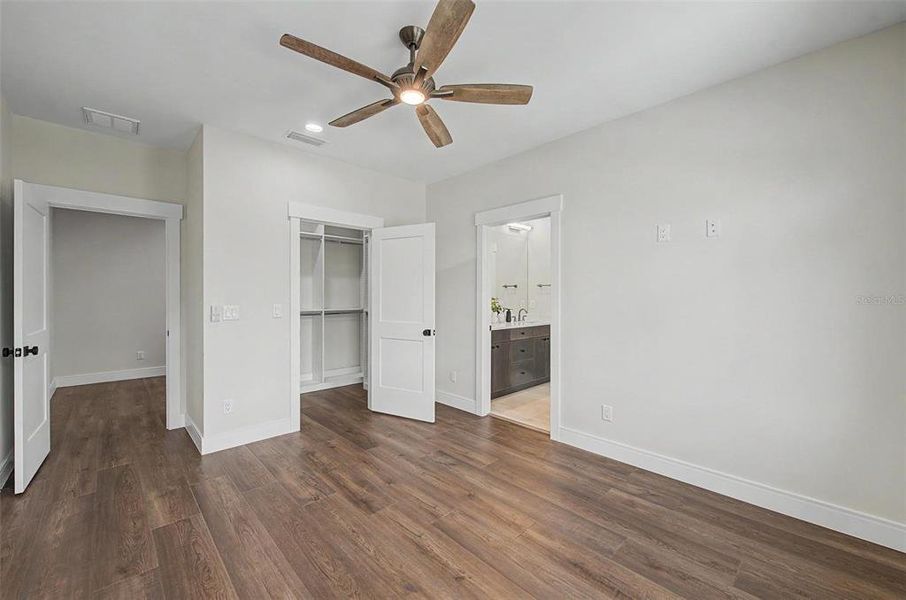 Spacious, unfurnished interior of a new home in , Tampa (Image 46). Spacious, unfurnished interior of a new home in , Tampa (Image 46).