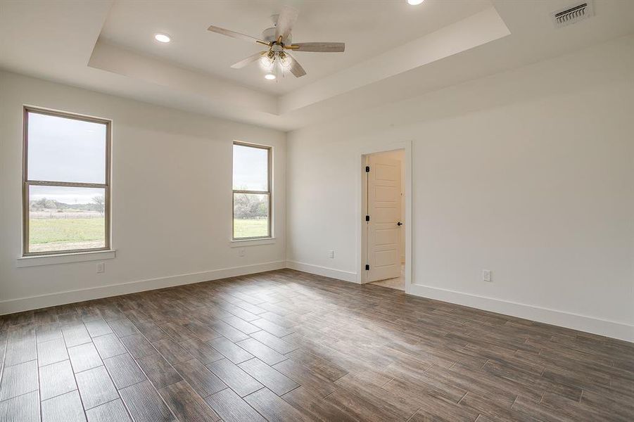 Spacious, unfurnished interior of a new home in , Poolville (Image 19).