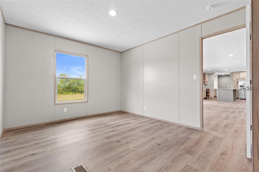 Spacious, unfurnished interior of a new home in , Howe (Image 13).
