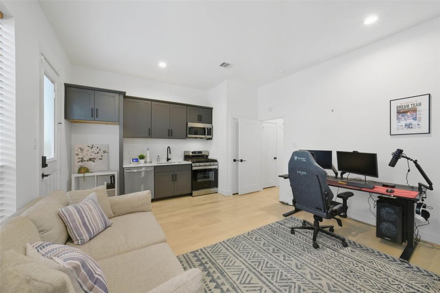 1st floor Guest suite 1st floor Guest suite