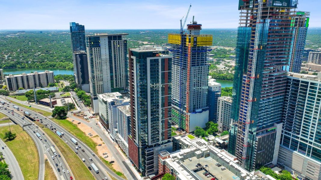Condo located in Austin, TX showcasing its design and architecture (Image 16).