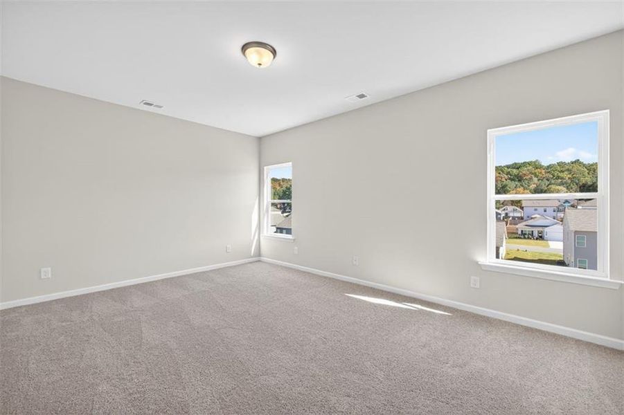Spacious, unfurnished interior of a new home in Longbrooke, Rome (Image 27).
